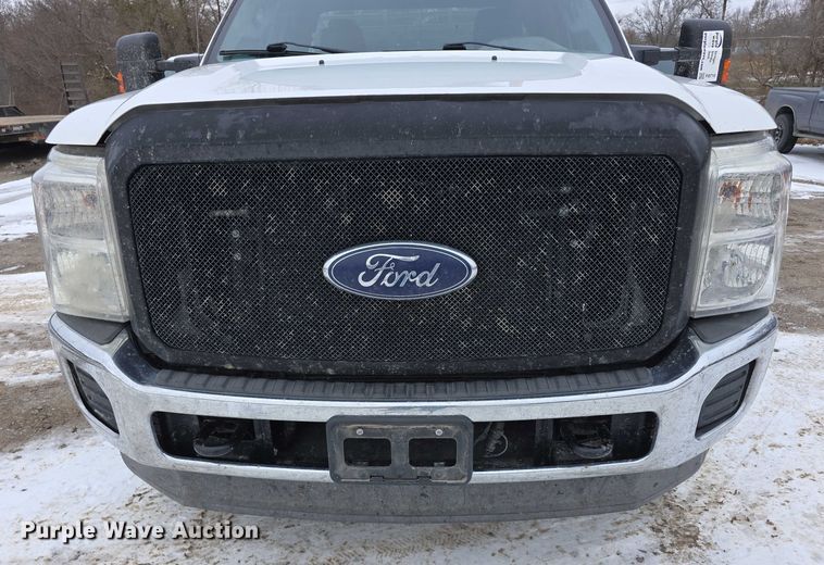 image for item FI0710 2013 Ford F350 Super Duty XL SuperCab utility bed pickup truck