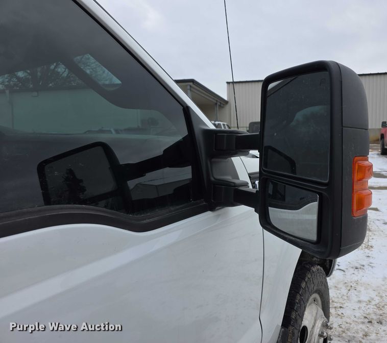 image for item FI0710 2013 Ford F350 Super Duty XL SuperCab utility bed pickup truck