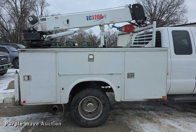 image for item FI0710 2013 Ford F350 Super Duty XL SuperCab utility bed pickup truck