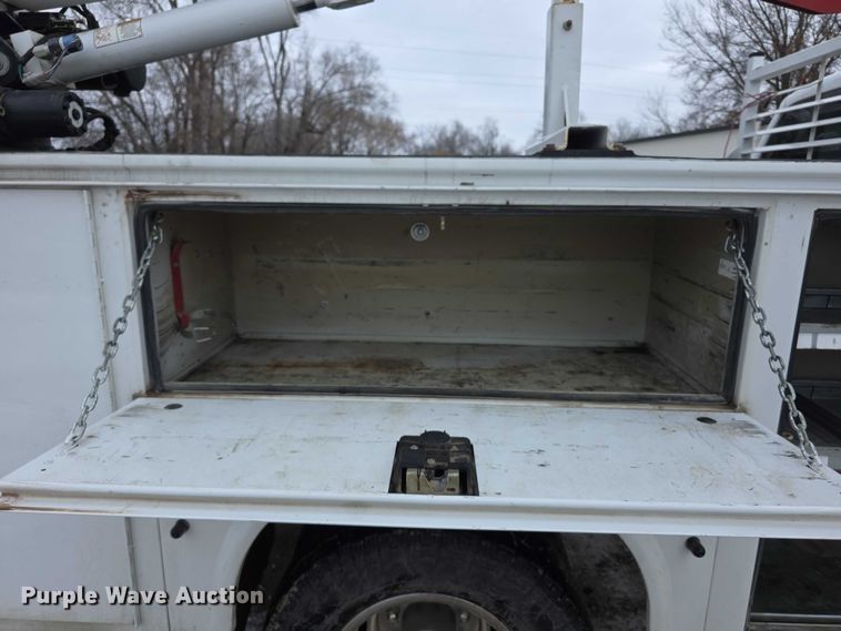 image for item FI0710 2013 Ford F350 Super Duty XL SuperCab utility bed pickup truck