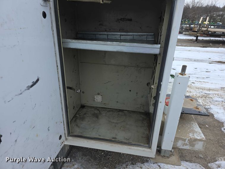 image for item FI0710 2013 Ford F350 Super Duty XL SuperCab utility bed pickup truck