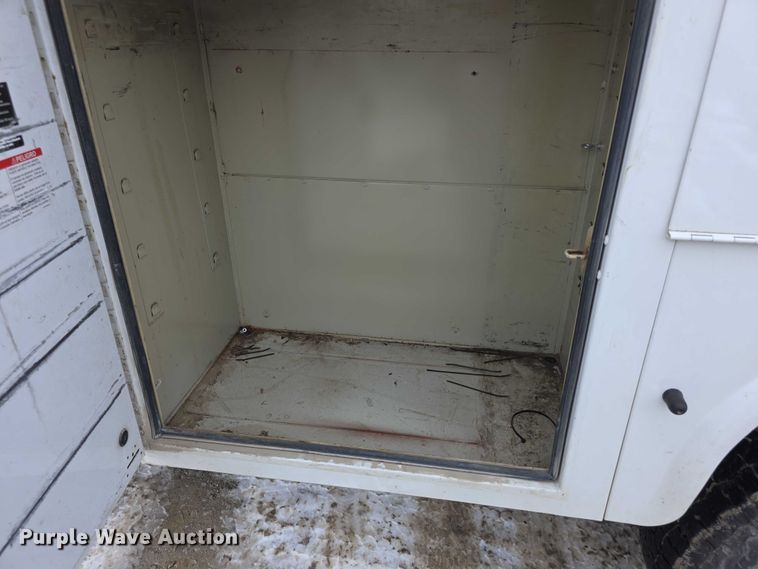 image for item FI0710 2013 Ford F350 Super Duty XL SuperCab utility bed pickup truck