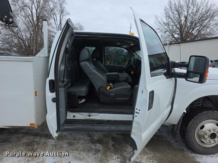 image for item FI0710 2013 Ford F350 Super Duty XL SuperCab utility bed pickup truck