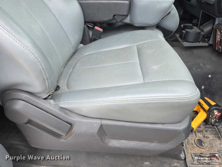 image for item FI0710 2013 Ford F350 Super Duty XL SuperCab utility bed pickup truck