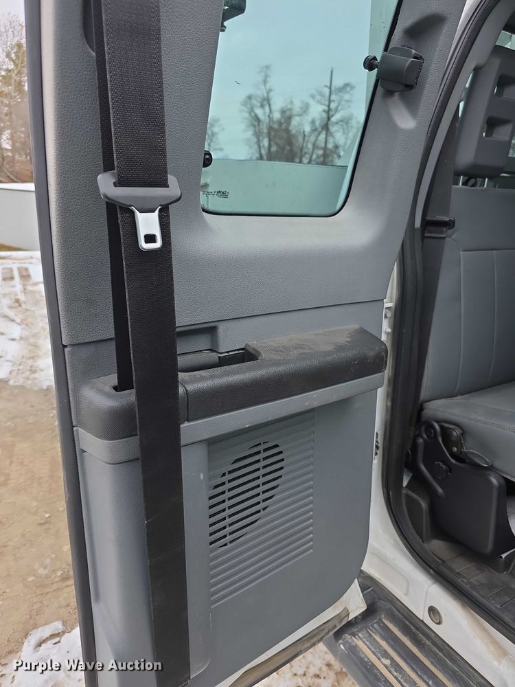 image for item FI0710 2013 Ford F350 Super Duty XL SuperCab utility bed pickup truck