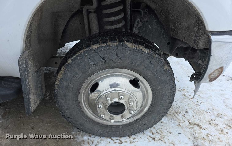 image for item FI0710 2013 Ford F350 Super Duty XL SuperCab utility bed pickup truck