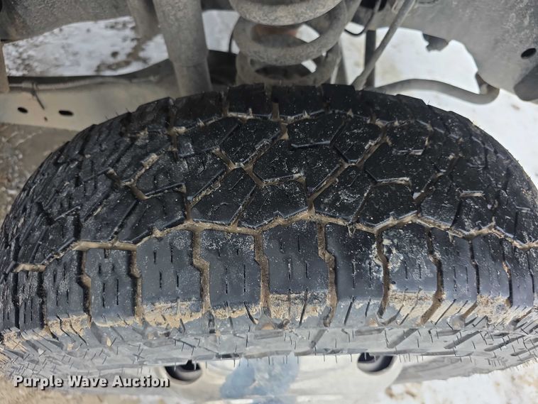 image for item FI0710 2013 Ford F350 Super Duty XL SuperCab utility bed pickup truck