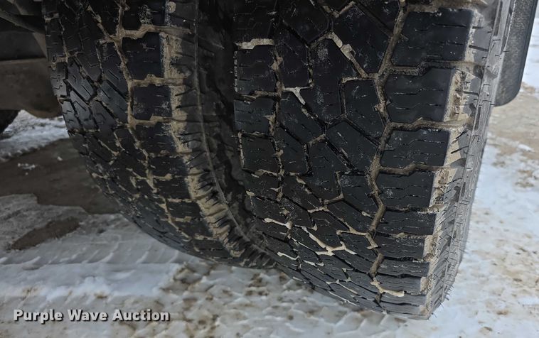 image for item FI0710 2013 Ford F350 Super Duty XL SuperCab utility bed pickup truck