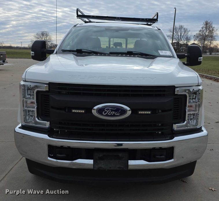 image for item FI0721 2017 Ford F250 Super Duty SuperCab pickup truck