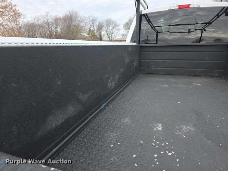 image for item FI0721 2017 Ford F250 Super Duty SuperCab pickup truck