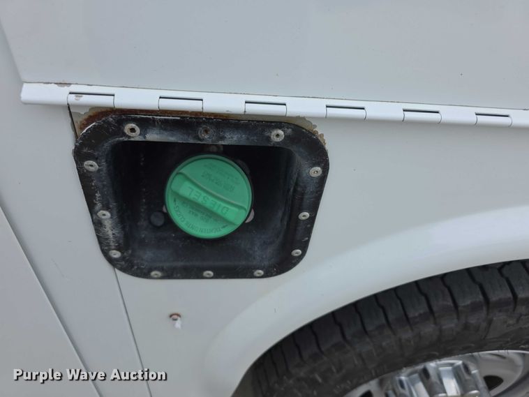 image for item FI0721 2017 Ford F250 Super Duty SuperCab pickup truck