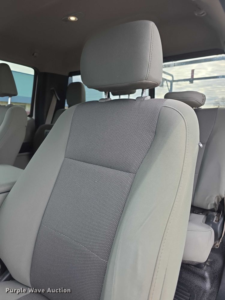 image for item FI0721 2017 Ford F250 Super Duty SuperCab pickup truck