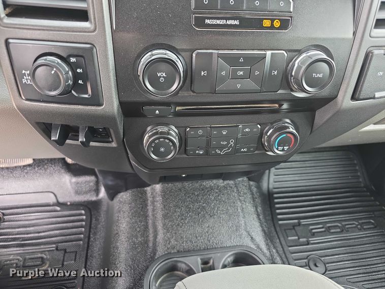 image for item FI0721 2017 Ford F250 Super Duty SuperCab pickup truck