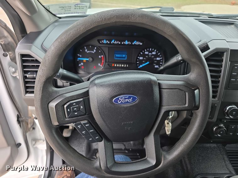 image for item FI0721 2017 Ford F250 Super Duty SuperCab pickup truck