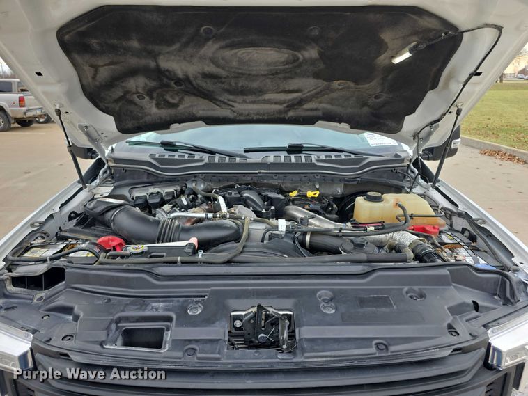 image for item FI0721 2017 Ford F250 Super Duty SuperCab pickup truck