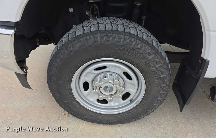 image for item FI0721 2017 Ford F250 Super Duty SuperCab pickup truck