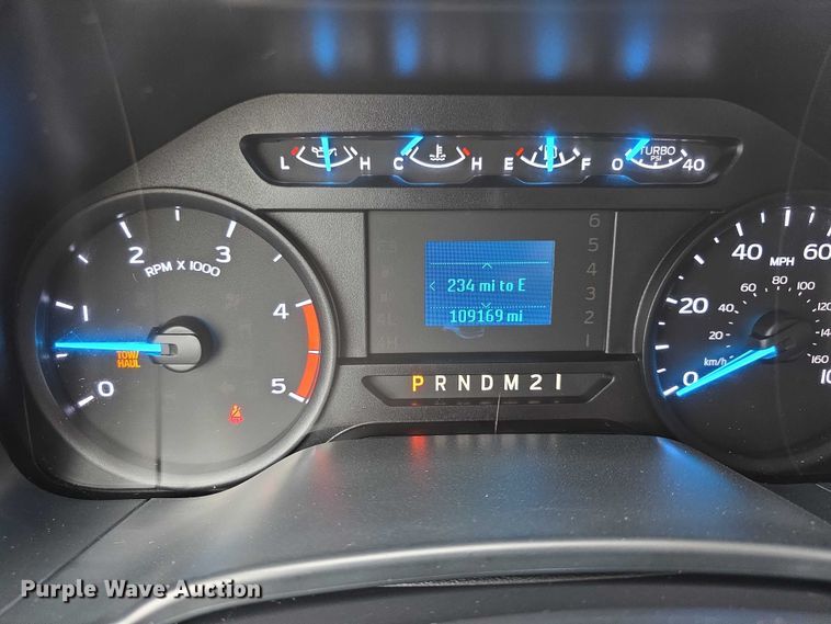 image for item FI0721 2017 Ford F250 Super Duty SuperCab pickup truck