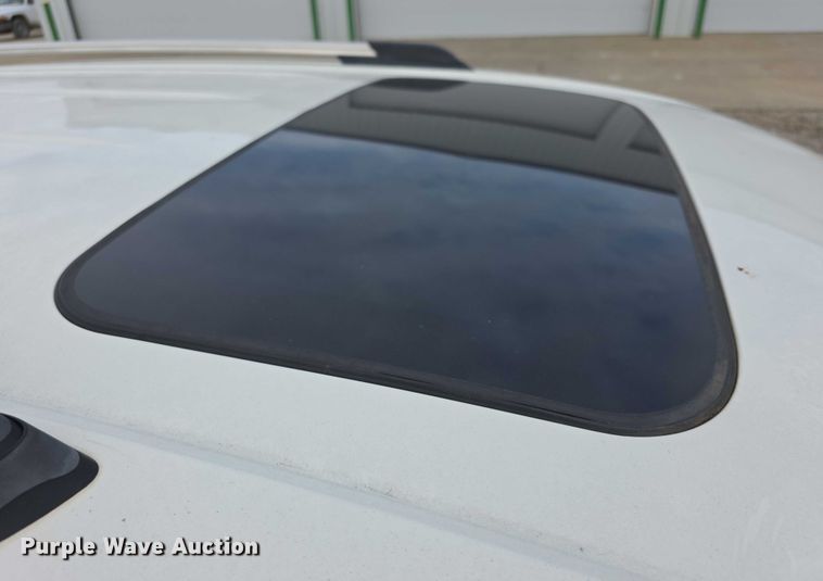 image for item FI0722 2011 Dodge Journey R/T van