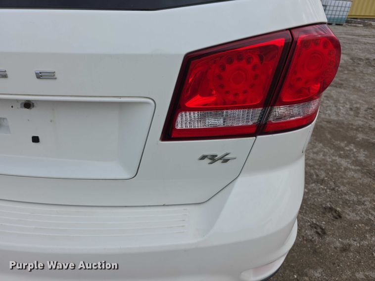 image for item FI0722 2011 Dodge Journey R/T van