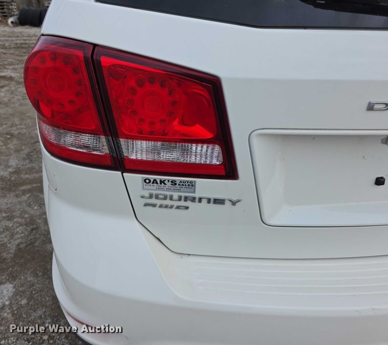 image for item FI0722 2011 Dodge Journey R/T van