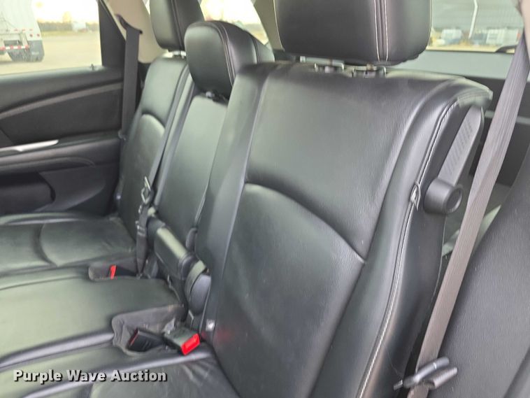 image for item FI0722 2011 Dodge Journey R/T van