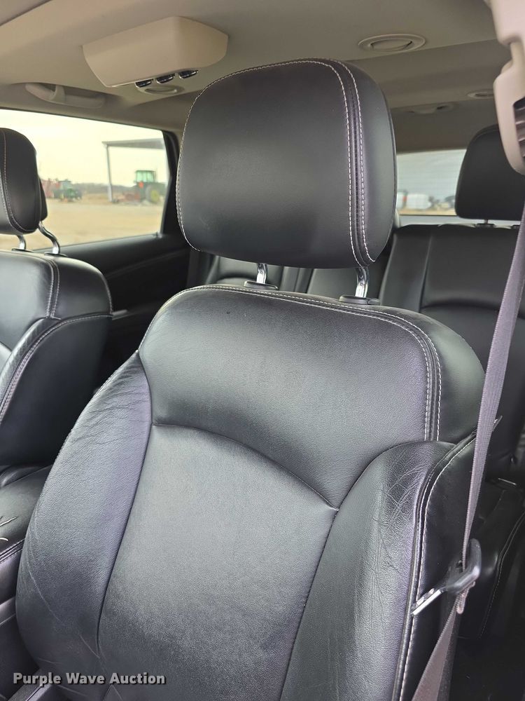 image for item FI0722 2011 Dodge Journey R/T van