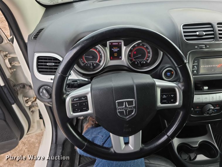 image for item FI0722 2011 Dodge Journey R/T van