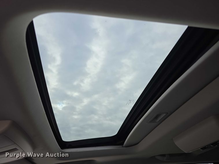 image for item FI0722 2011 Dodge Journey R/T van