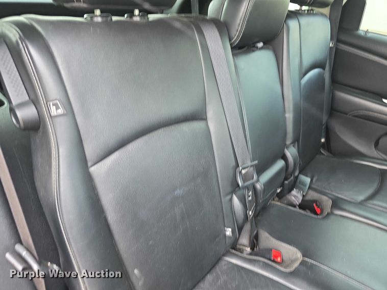 image for item FI0722 2011 Dodge Journey R/T van