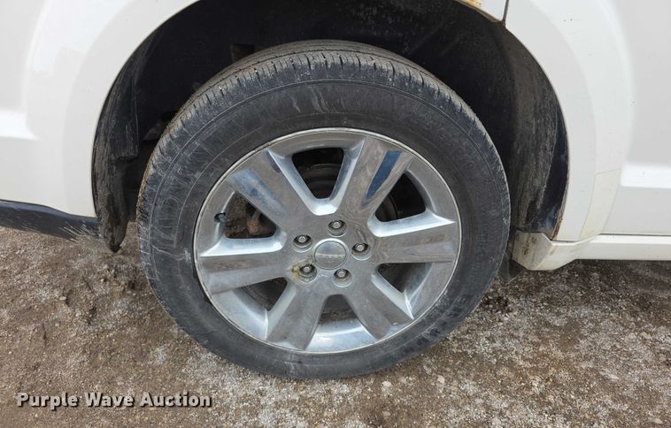 image for item FI0722 2011 Dodge Journey R/T van