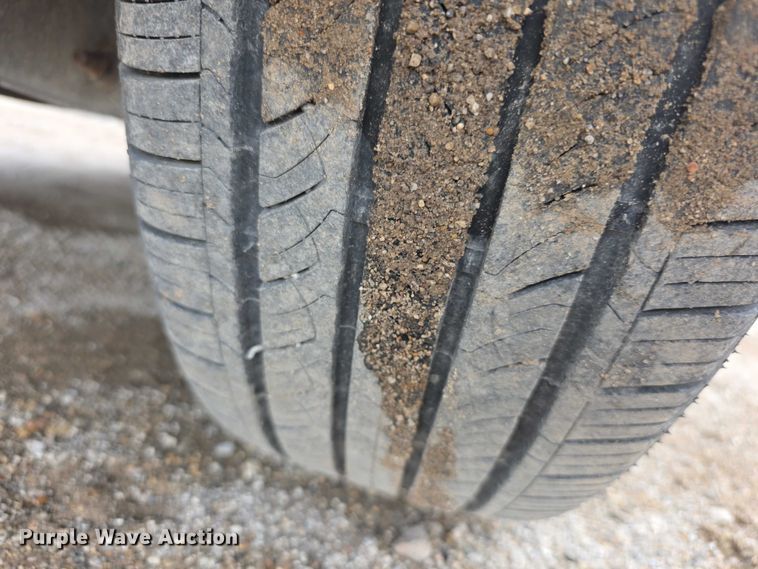 image for item FI0722 2011 Dodge Journey R/T van