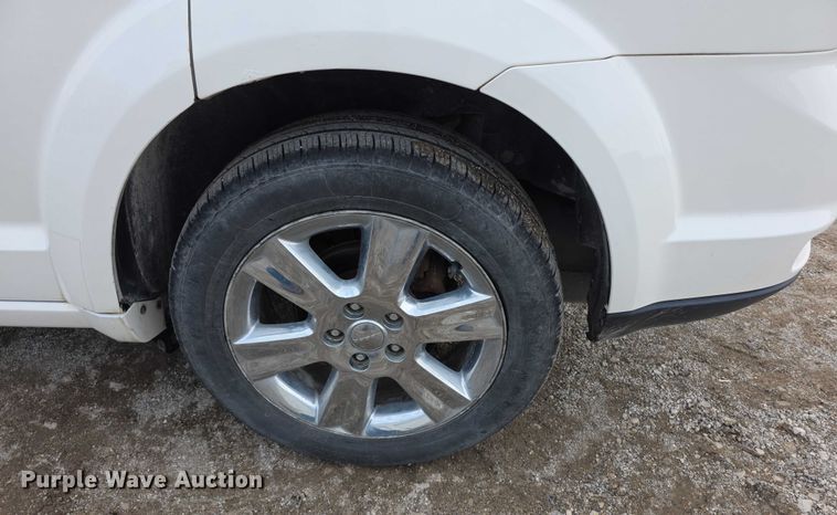 image for item FI0722 2011 Dodge Journey R/T van