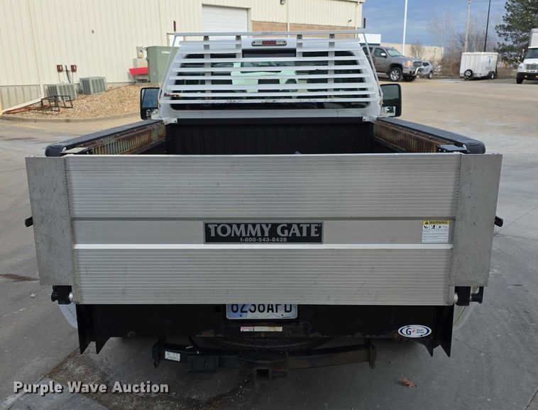 image for item FI0724 2015 Ford F250 Super Duty pickup truck