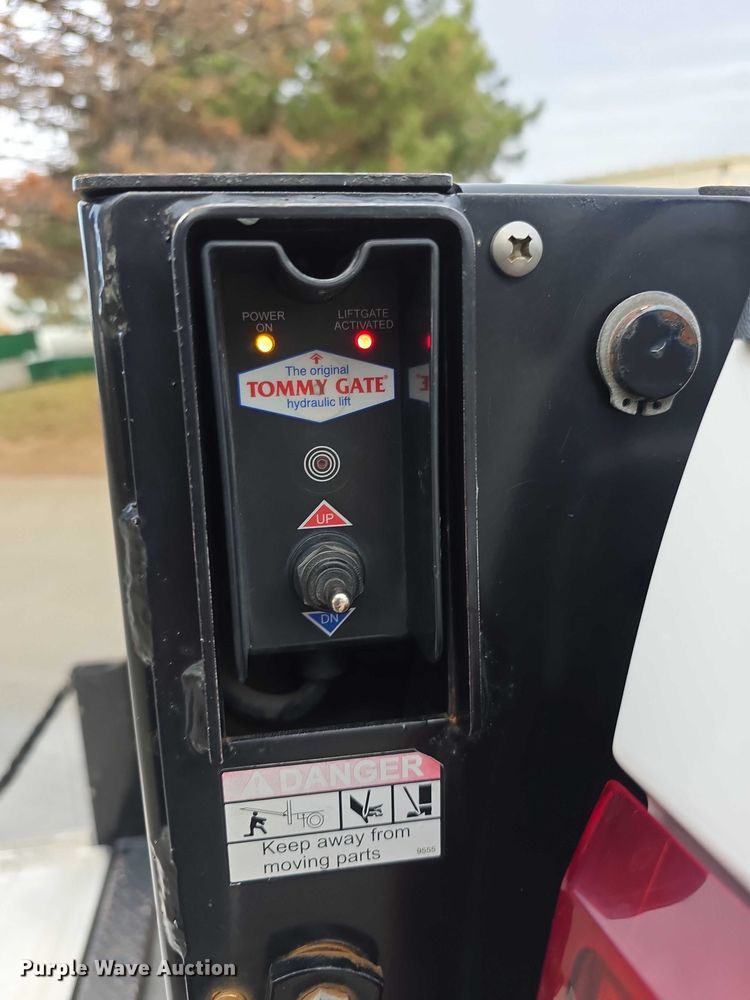 image for item FI0724 2015 Ford F250 Super Duty pickup truck