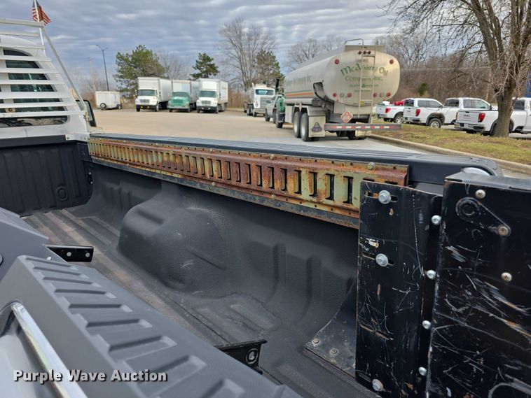 image for item FI0724 2015 Ford F250 Super Duty pickup truck