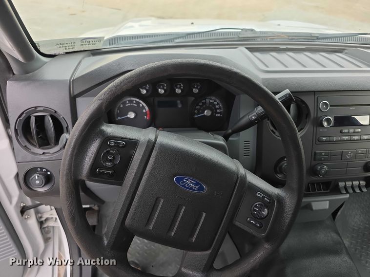 image for item FI0724 2015 Ford F250 Super Duty pickup truck