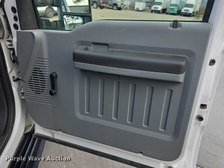 image for item FI0724 2015 Ford F250 Super Duty pickup truck