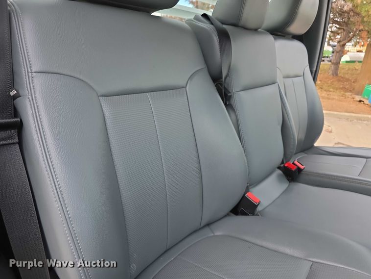 image for item FI0724 2015 Ford F250 Super Duty pickup truck