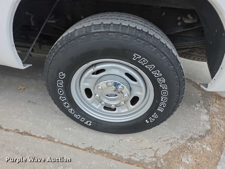 image for item FI0724 2015 Ford F250 Super Duty pickup truck