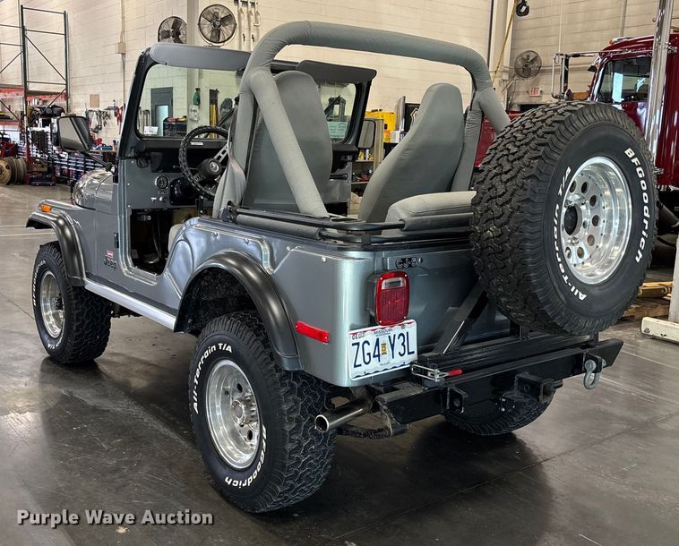 image for item FI1515 1977 Jeep CJ5 Renegade SUV