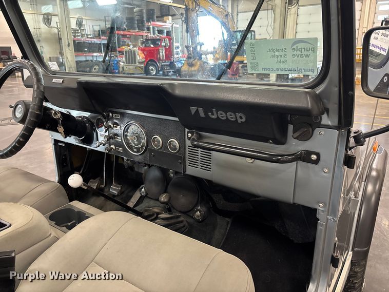 image for item FI1515 1977 Jeep CJ5 Renegade SUV