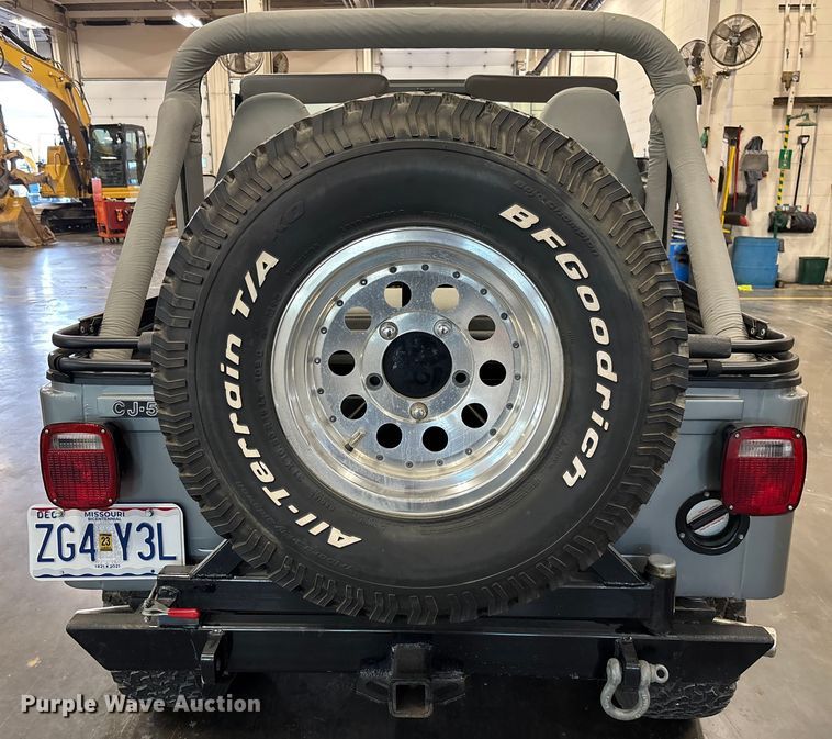 image for item FI1515 1977 Jeep CJ5 Renegade SUV