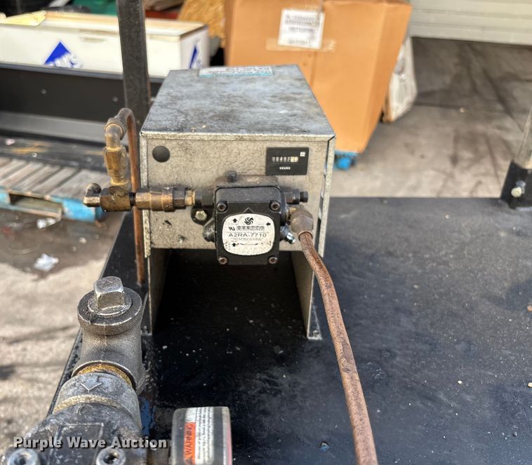 image for item FI1521 2004 Reznor RA140 waste oil heater