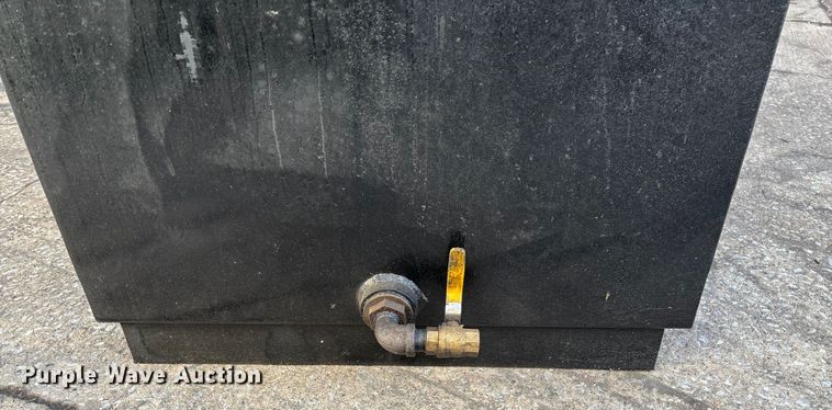 image for item FI1521 2004 Reznor RA140 waste oil heater