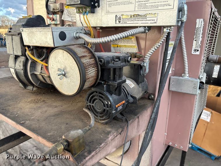 image for item FI1521 2004 Reznor RA140 waste oil heater