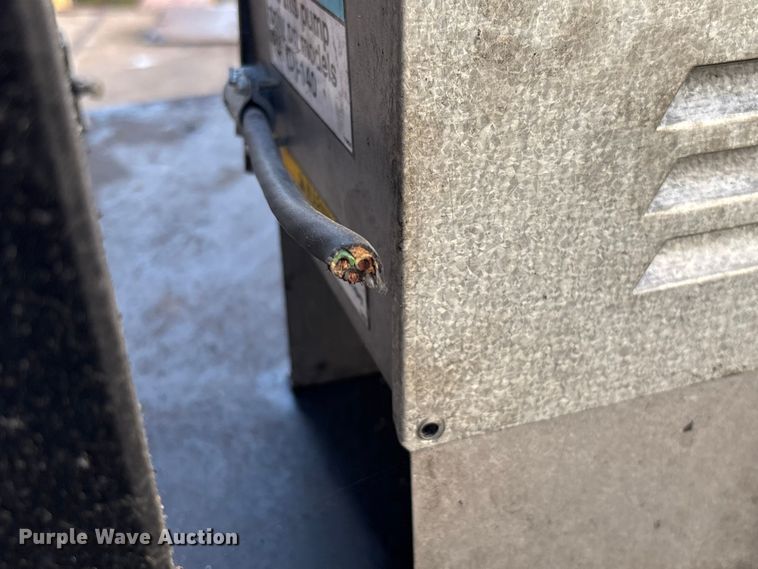 image for item FI1521 2004 Reznor RA140 waste oil heater