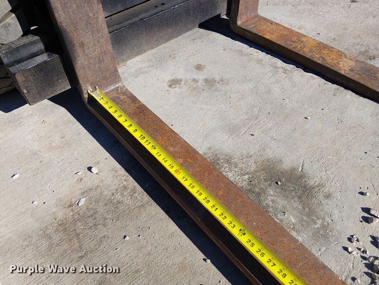 image for item FK0698 Clark GPS-30MB  forklift