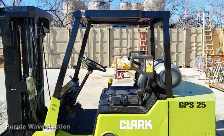 image for item FK0698 Clark GPS-30MB  forklift