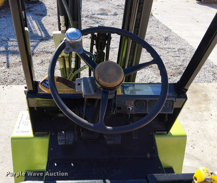 image for item FK0698 Clark GPS-30MB  forklift