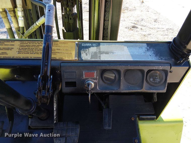 image for item FK0698 Clark GPS-30MB  forklift